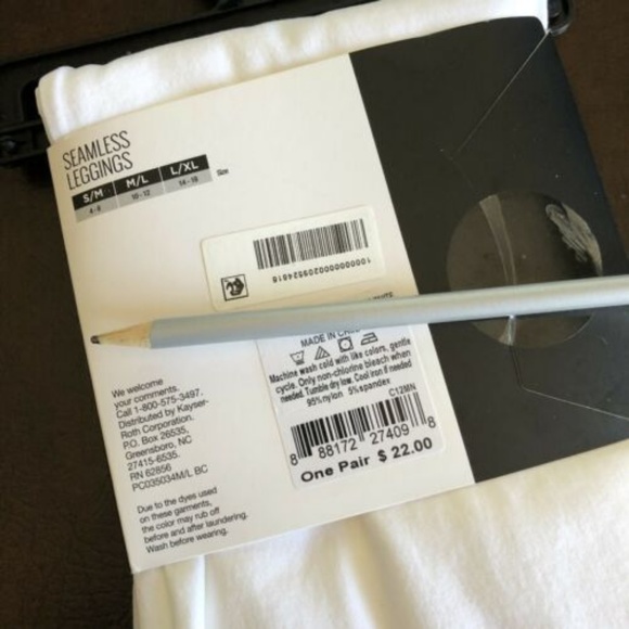 🦋NWT Hue First Looks Seamless Footless Leggings - Picture 4 of 4